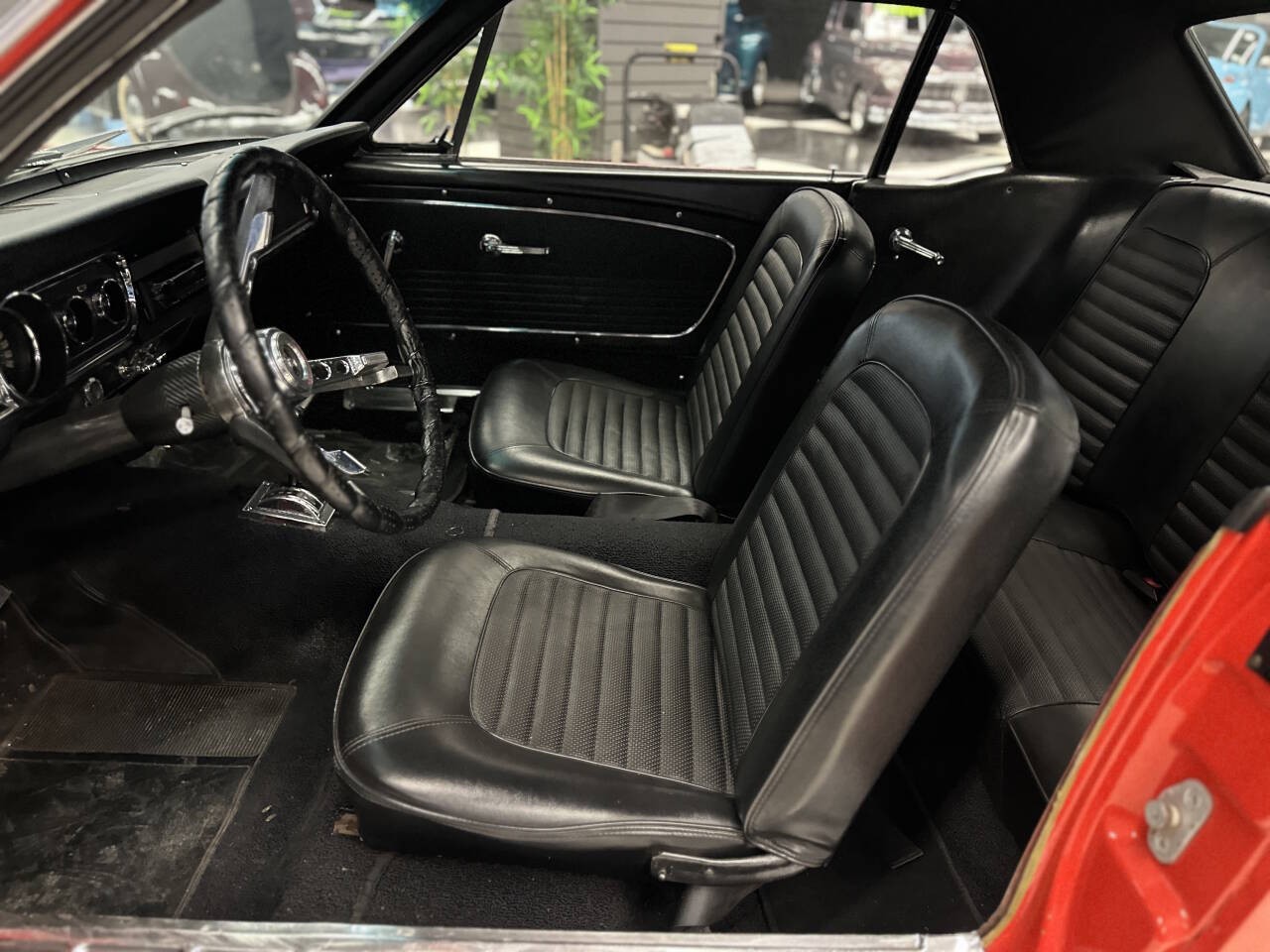 Ford-Mustang-1966-Coupe-10