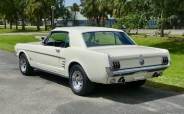 Ford-Mustang-1966-Coupe-12