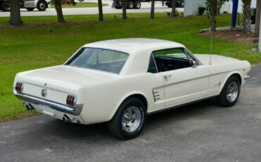 Ford-Mustang-1966-Coupe-19