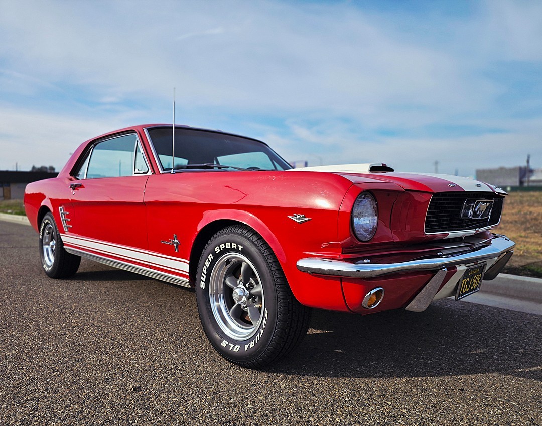 Ford-Mustang-1966-Coupe-2