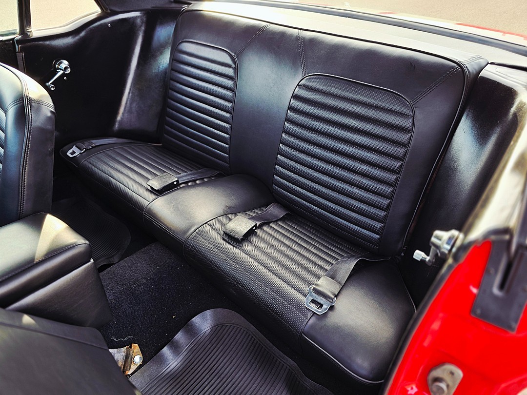 Ford-Mustang-1966-Coupe-27