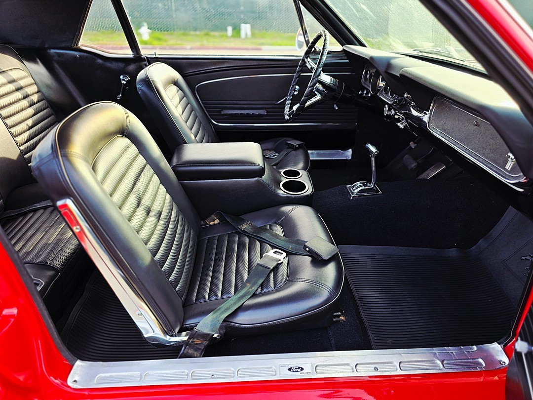 Ford-Mustang-1966-Coupe-29