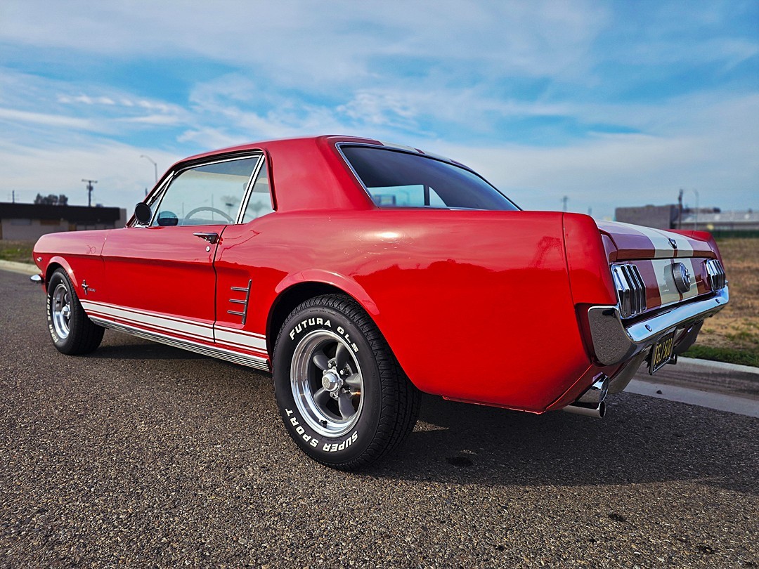 Ford-Mustang-1966-Coupe-3