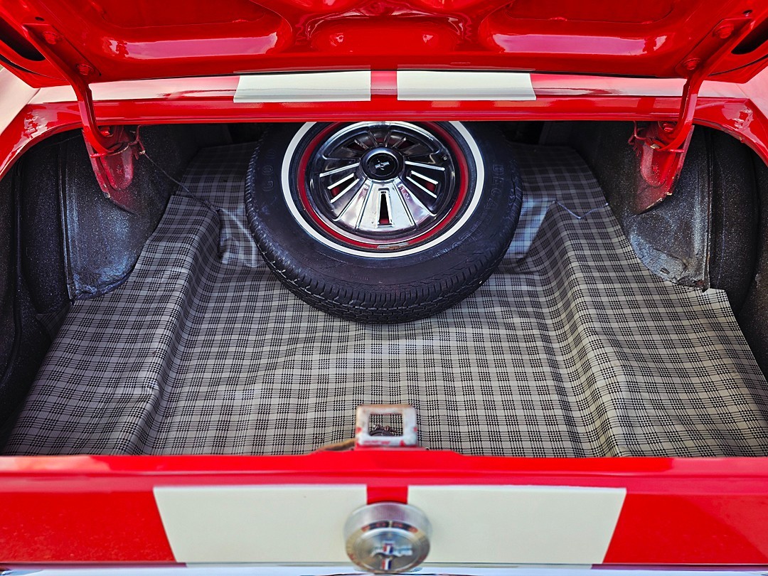 Ford-Mustang-1966-Coupe-37