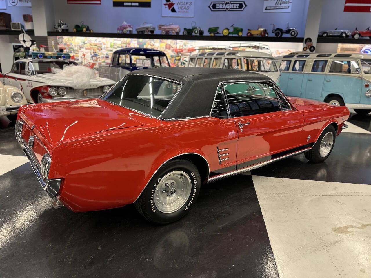 Ford-Mustang-1966-Coupe-4