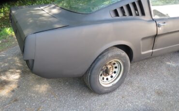 Ford-Mustang-1966-Fastback-2-2-2