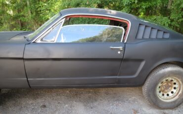 Ford-Mustang-1966-Fastback-2-2-5