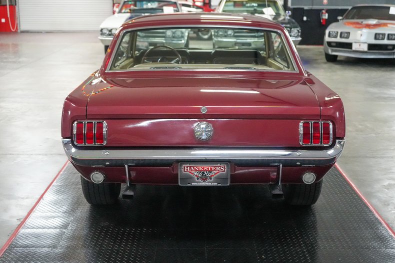 Ford-Mustang-1966-Maroon-Tan-15
