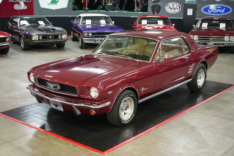 Ford-Mustang-1966-Maroon-Tan-21
