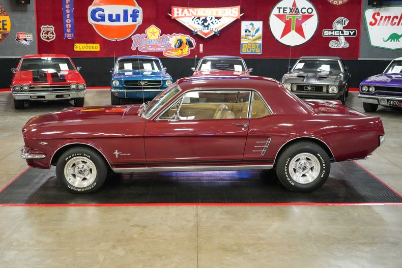 Ford-Mustang-1966-Maroon-Tan-22