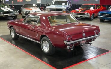 Ford-Mustang-1966-Maroon-Tan-23