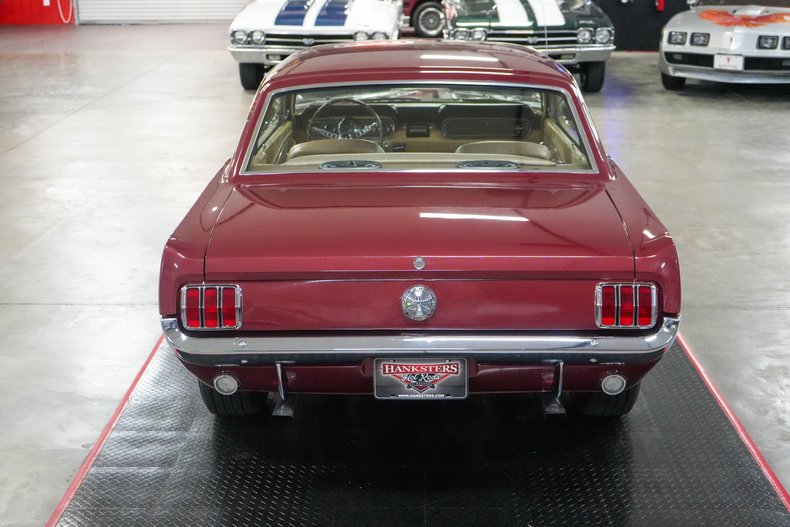 Ford-Mustang-1966-Maroon-Tan-24