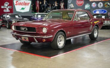 Ford-Mustang-1966-Maroon-Tan-26