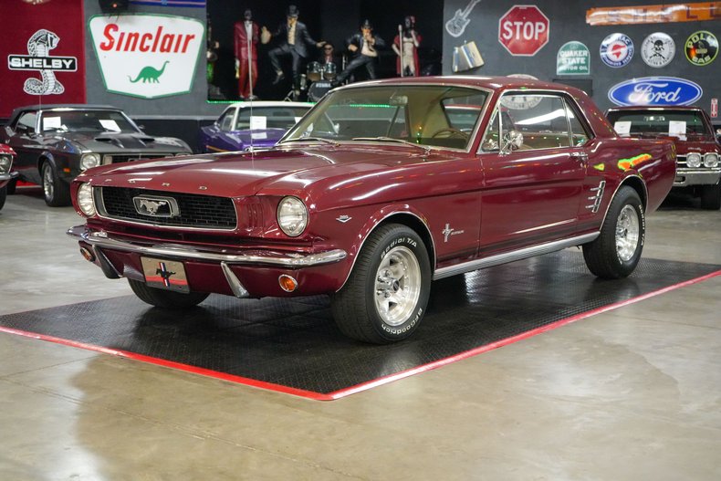 Ford-Mustang-1966-Maroon-Tan-26