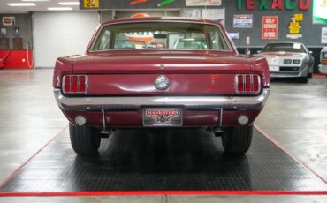 Ford-Mustang-1966-Maroon-Tan-29