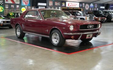 Ford-Mustang-1966-Maroon-Tan-30