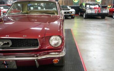 Ford-Mustang-1966-Maroon-Tan-33