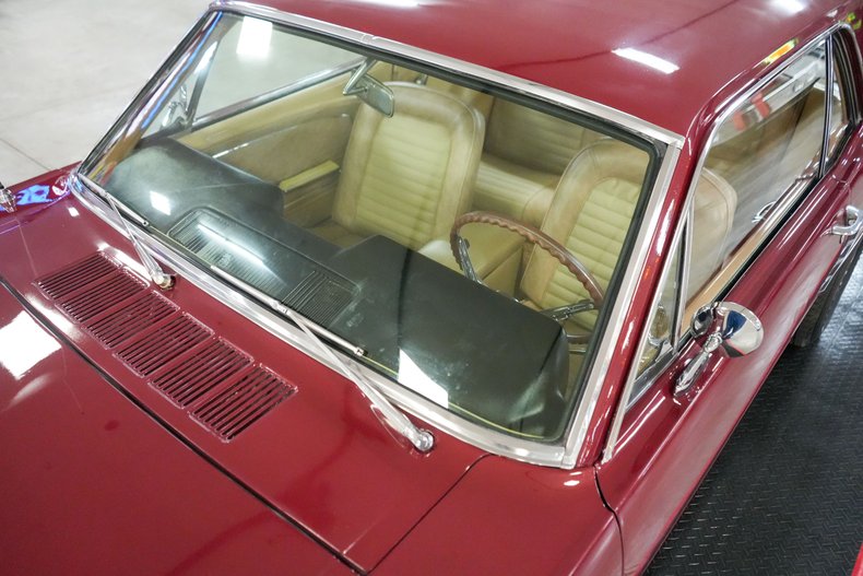 Ford-Mustang-1966-Maroon-Tan-36