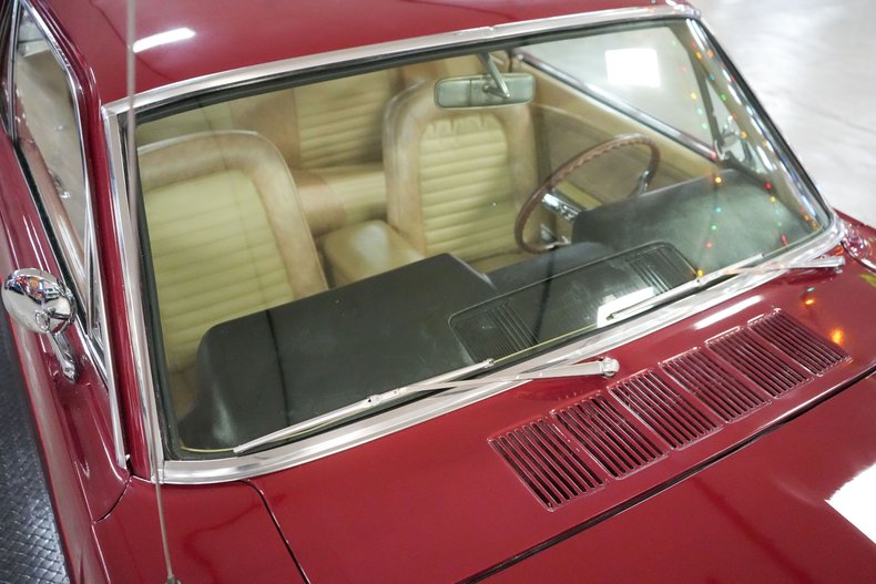 Ford-Mustang-1966-Maroon-Tan-37