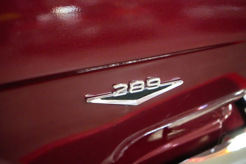 Ford-Mustang-1966-Maroon-Tan-47
