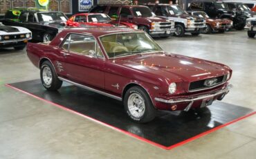 Ford-Mustang-1966-Maroon-Tan-5