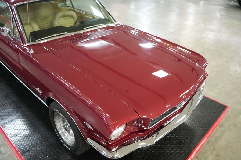 Ford-Mustang-1966-Maroon-Tan-6