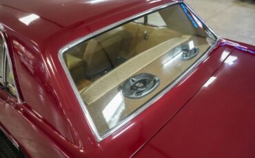 Ford-Mustang-1966-Maroon-Tan-8