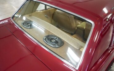 Ford-Mustang-1966-Maroon-Tan-9