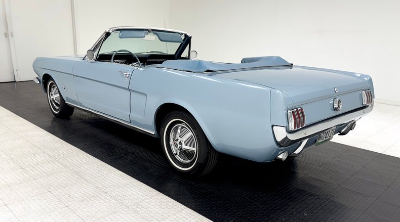 Ford-Mustang-1966-Silver-Blue-Blue-3