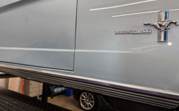 Ford-Mustang-1966-Silver-Blue-Blue-39