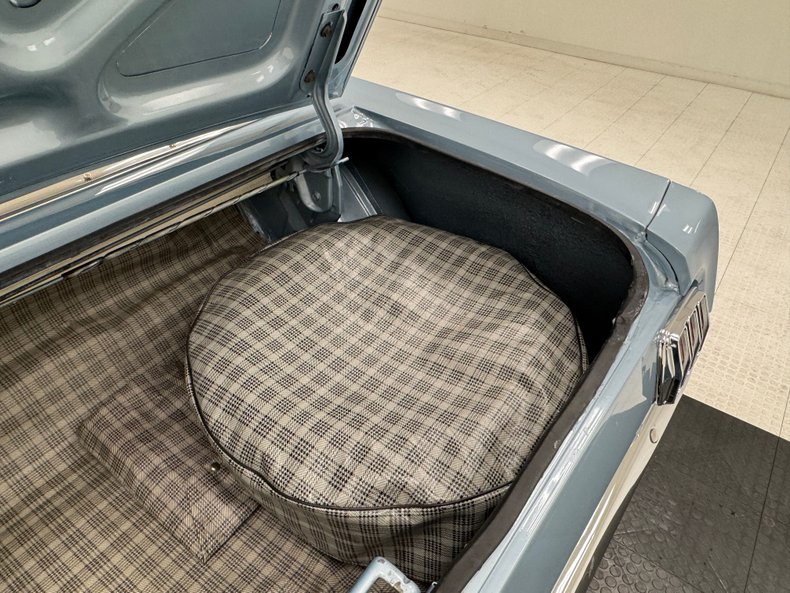 Ford-Mustang-1966-Silver-Blue-Blue-48