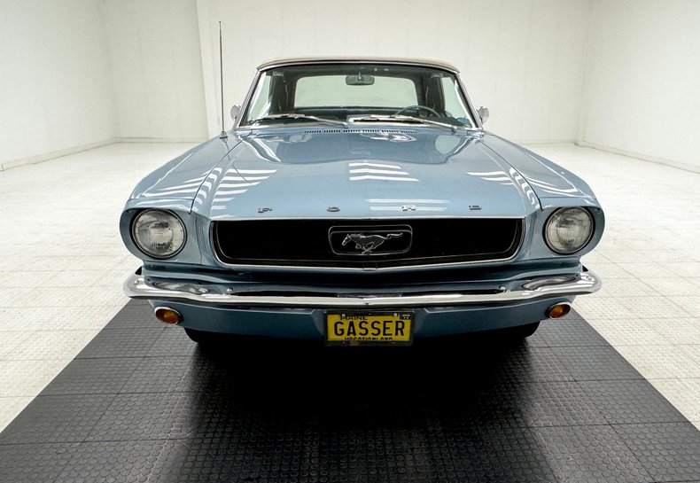Ford-Mustang-1966-Silver-Blue-Blue-8