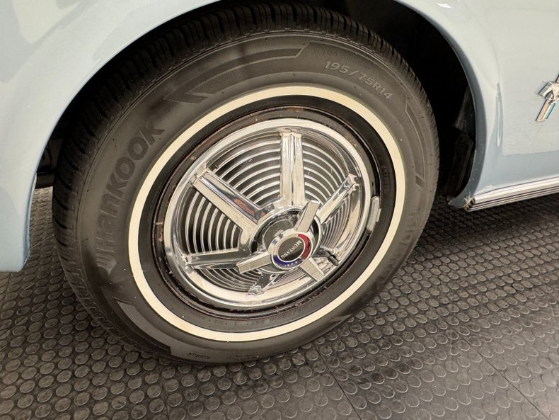 Ford-Mustang-1966-Silver-Blue-Blue-9