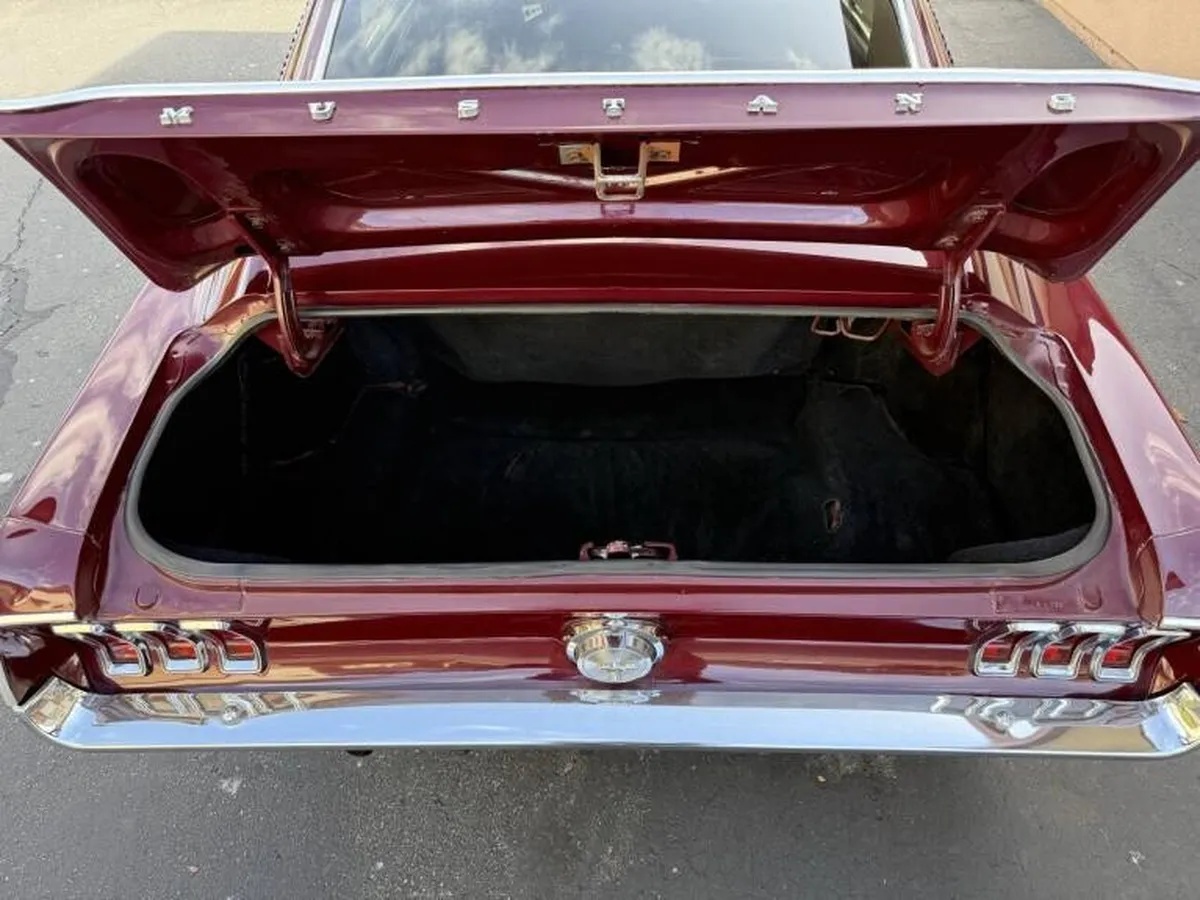 Ford-Mustang-1967-Burgundy-Metallic-Factory-Color-Black-All-Original-Xlnt-16