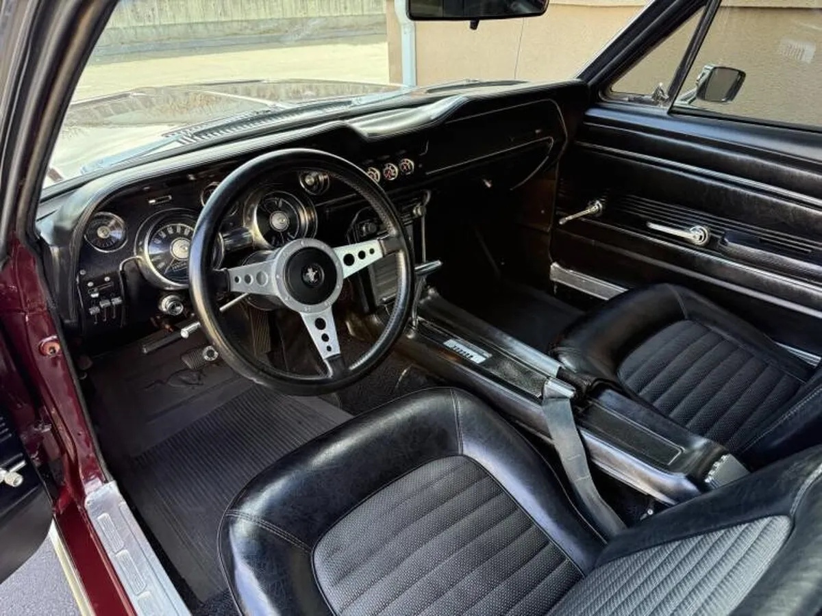 Ford-Mustang-1967-Burgundy-Metallic-Factory-Color-Black-All-Original-Xlnt-18
