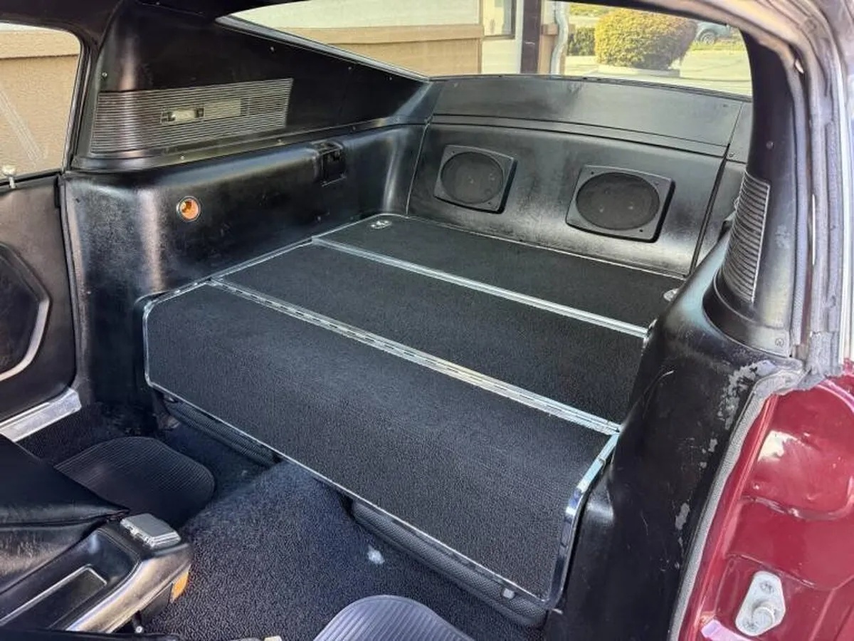 Ford-Mustang-1967-Burgundy-Metallic-Factory-Color-Black-All-Original-Xlnt-2