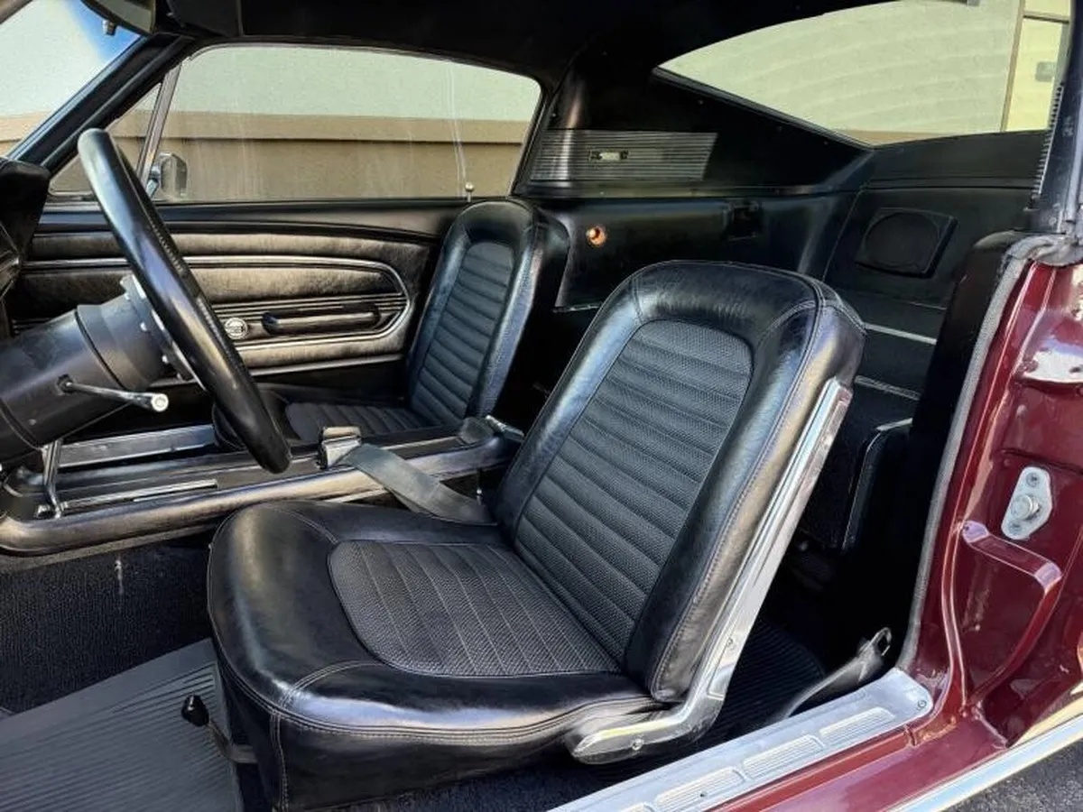 Ford-Mustang-1967-Burgundy-Metallic-Factory-Color-Black-All-Original-Xlnt-7
