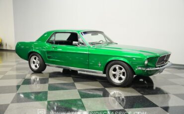 Ford-Mustang-1967-Candy-Apple-Green-Black-14