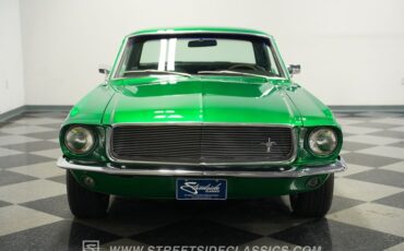 Ford-Mustang-1967-Candy-Apple-Green-Black-16