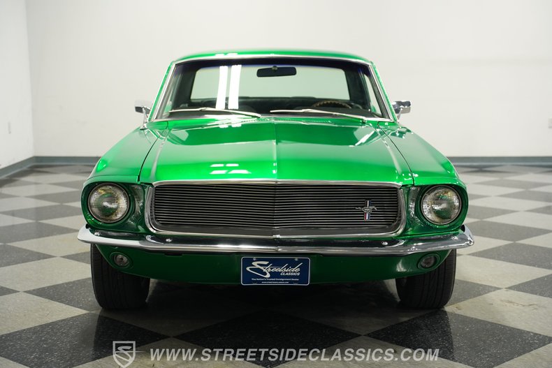 Ford-Mustang-1967-Candy-Apple-Green-Black-16