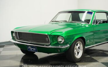 Ford-Mustang-1967-Candy-Apple-Green-Black-17