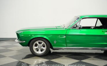 Ford-Mustang-1967-Candy-Apple-Green-Black-28