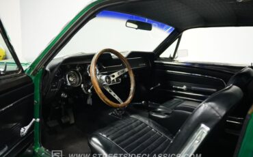 Ford-Mustang-1967-Candy-Apple-Green-Black-3