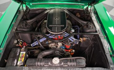 Ford-Mustang-1967-Candy-Apple-Green-Black-38