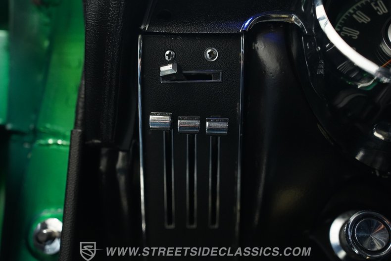 Ford-Mustang-1967-Candy-Apple-Green-Black-45