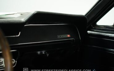 Ford-Mustang-1967-Candy-Apple-Green-Black-49