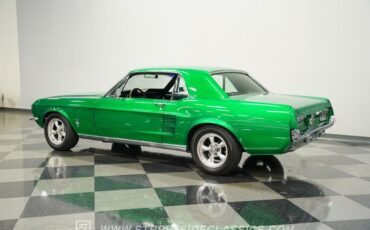 Ford-Mustang-1967-Candy-Apple-Green-Black-7