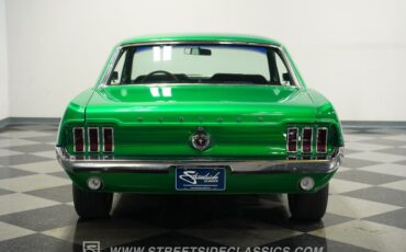 Ford-Mustang-1967-Candy-Apple-Green-Black-9