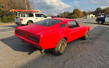 Ford-Mustang-1967-Fastback-1