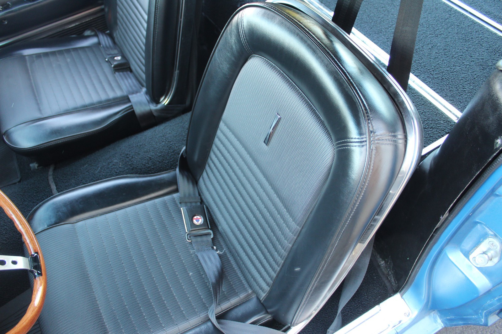 Ford-Mustang-1967-Fastback-17